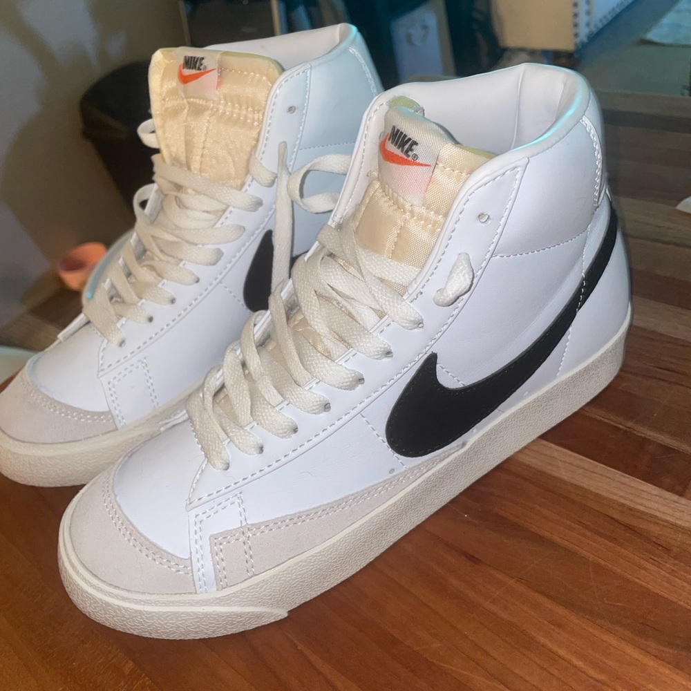 Nike high top women’s blazers